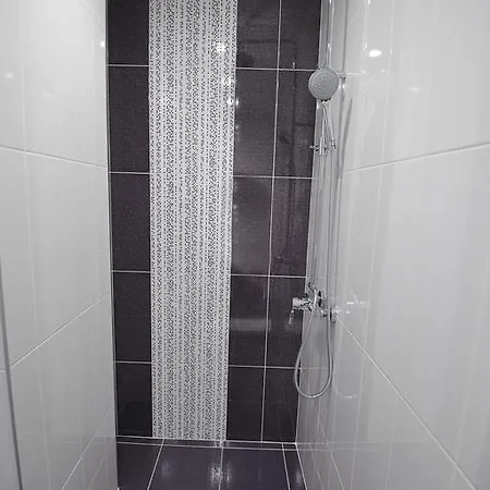 Poshta 1 2 Apartment *